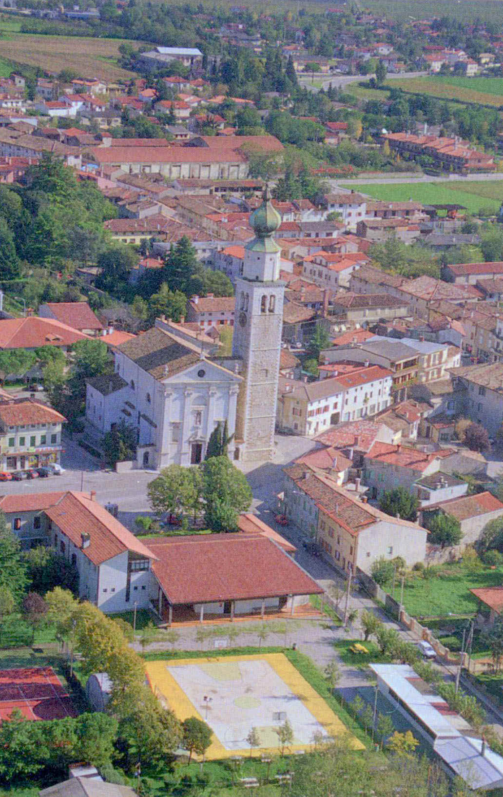 LA CHIESA